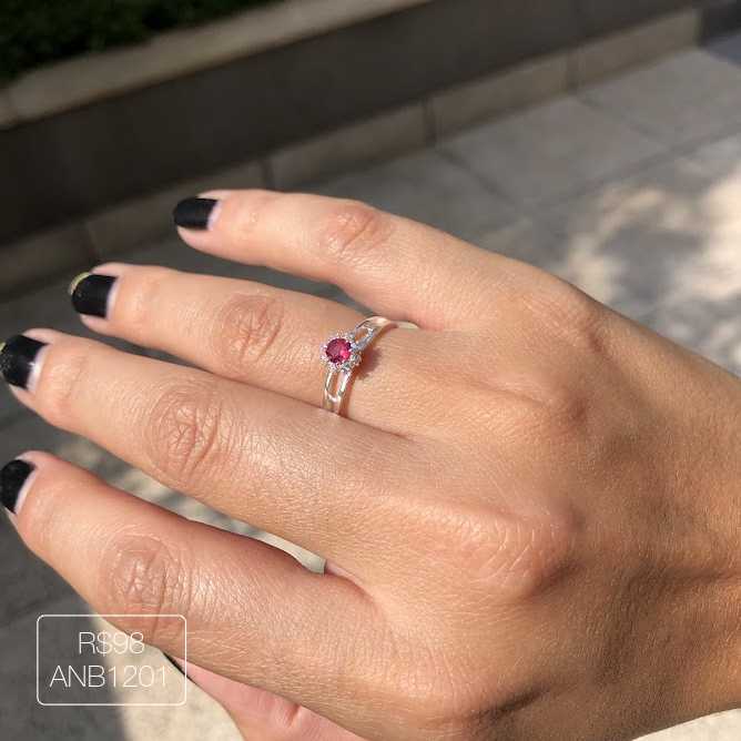 Anel Life Forms Redondo Replica Vivara Cravejado Ruby Prateado